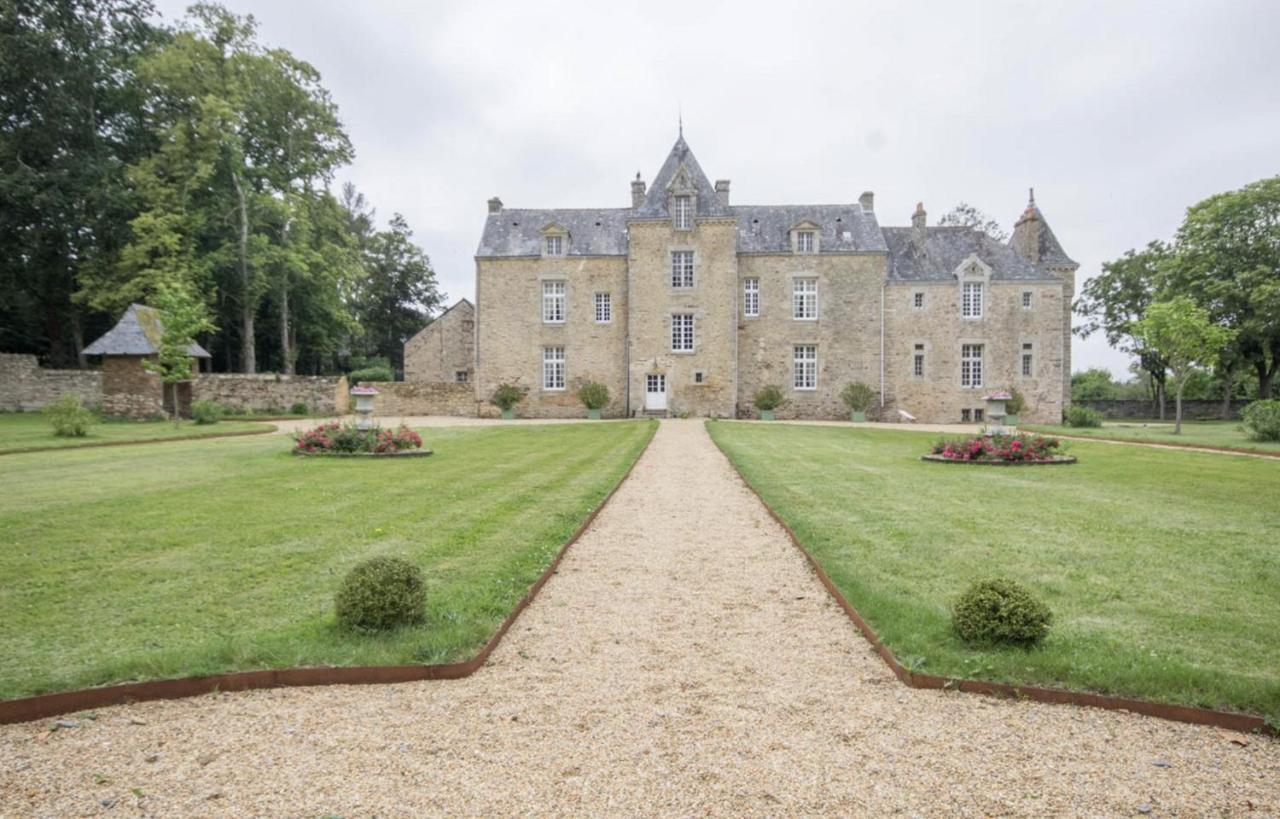 Chateau De Cadouzan Saint-Dolay Exterior foto